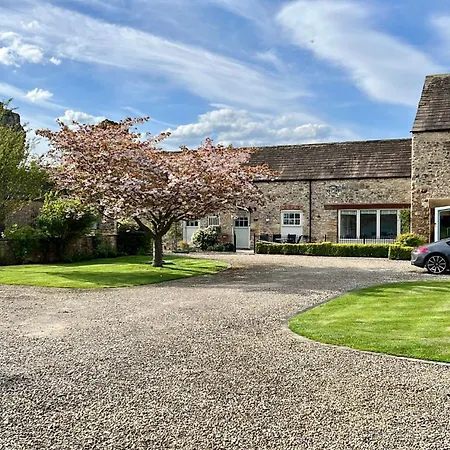 The Garden At Snape Castle Mews بيدال