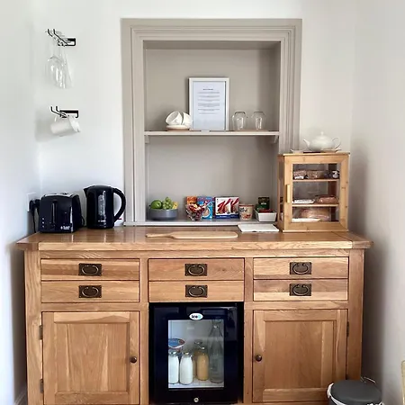 The Garden At Snape Castle Mews