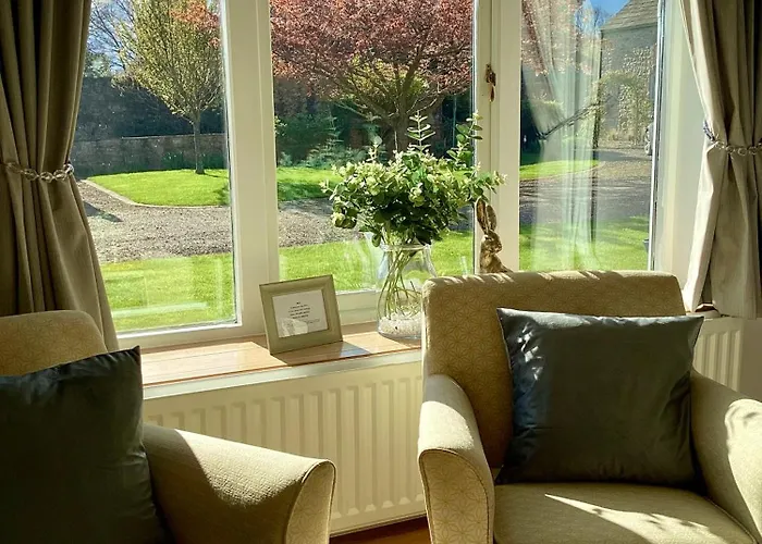 The Garden At Snape Castle Mews