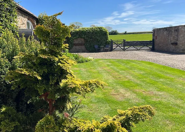Guest house The Garden At Snape Castle Mews Bedale
