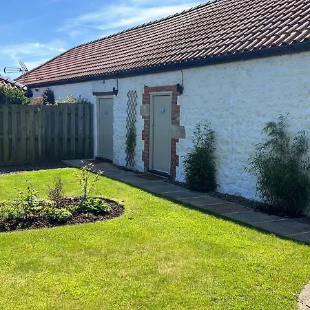 Gæstehus The Garden At Snape Castle Mews 5*