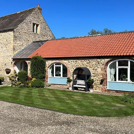 The Garden At Snape Castle Mews 5* Bedale